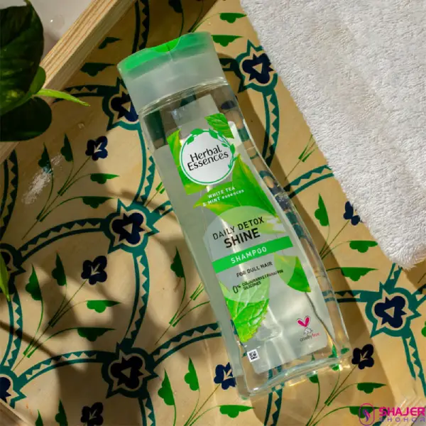 Herbal Essences Daily Detox Shine Shampoo – 400ml
